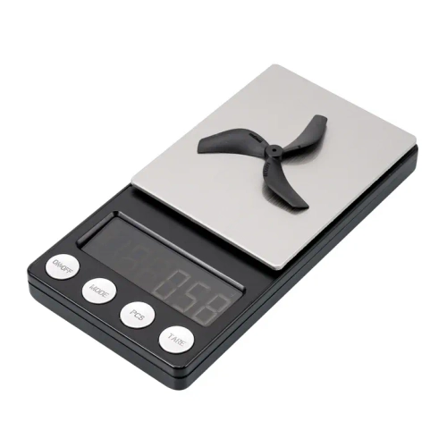 Śmigła Gemfan 2218 3-łopatkowe (wał 1,5 mm) czarne